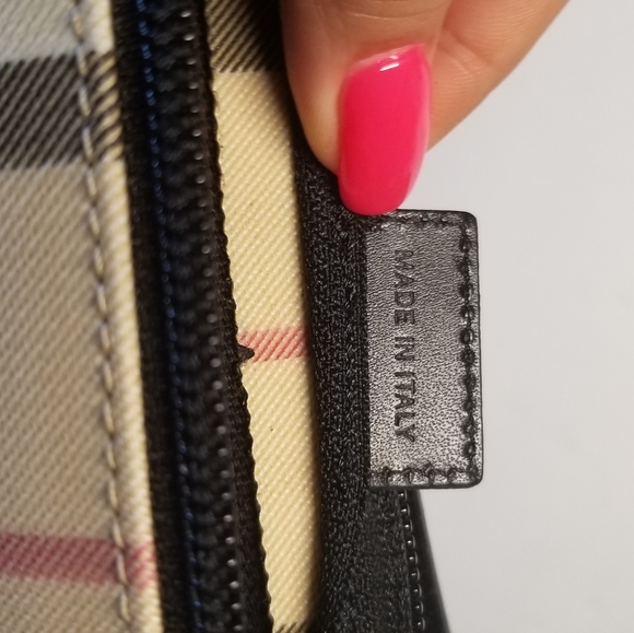 💰SOLD💰 BURBERRY Small Handbag Purse - Picture 4 of 11